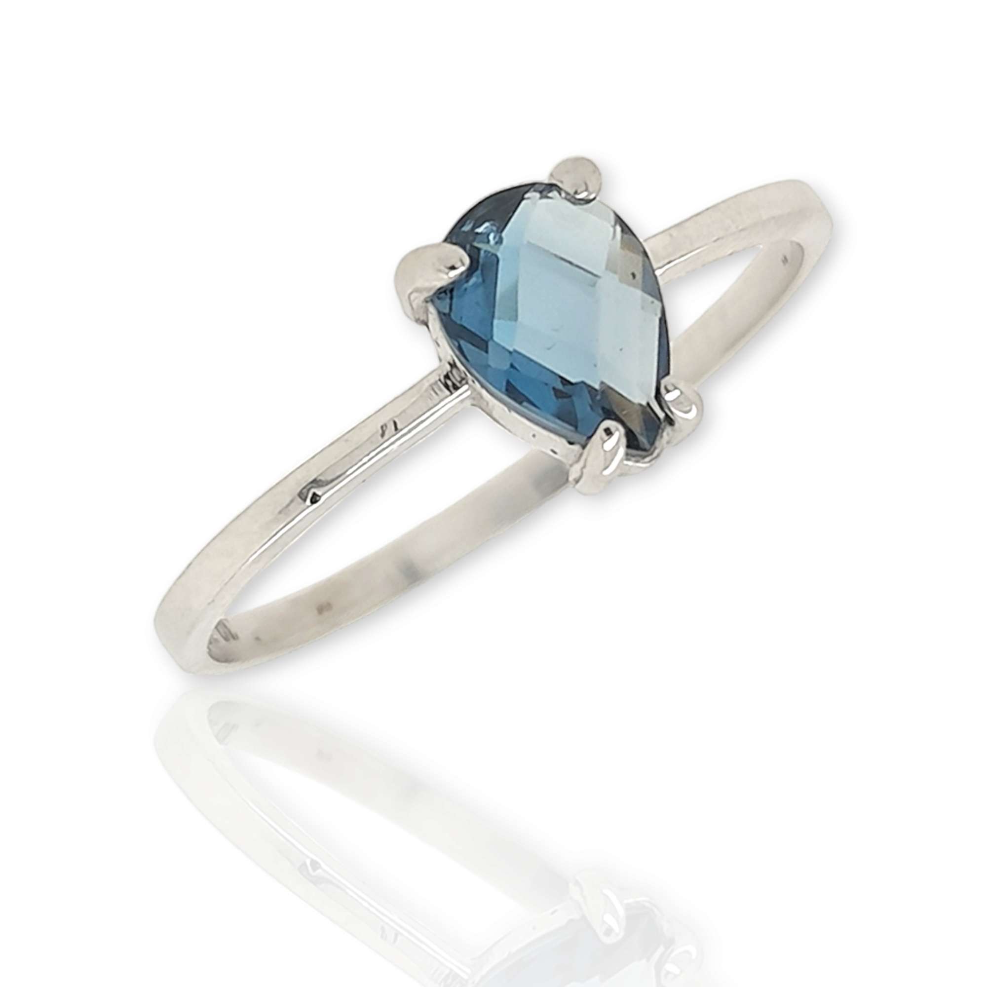 Δαχτυλίδι με London Blue Topaz